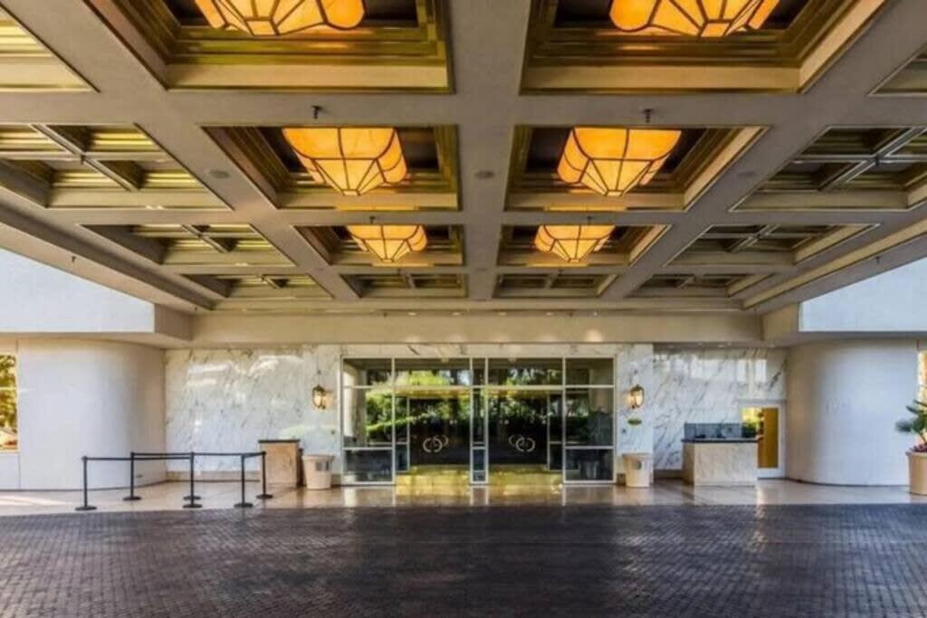 Mgm 15803 Studio Strip View By Orgoto Las Vegas Exterior photo